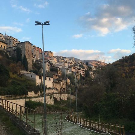 Casa Ai Piedi Della Riserva Naturale Pettorano sul Gizio المظهر الخارجي الصورة