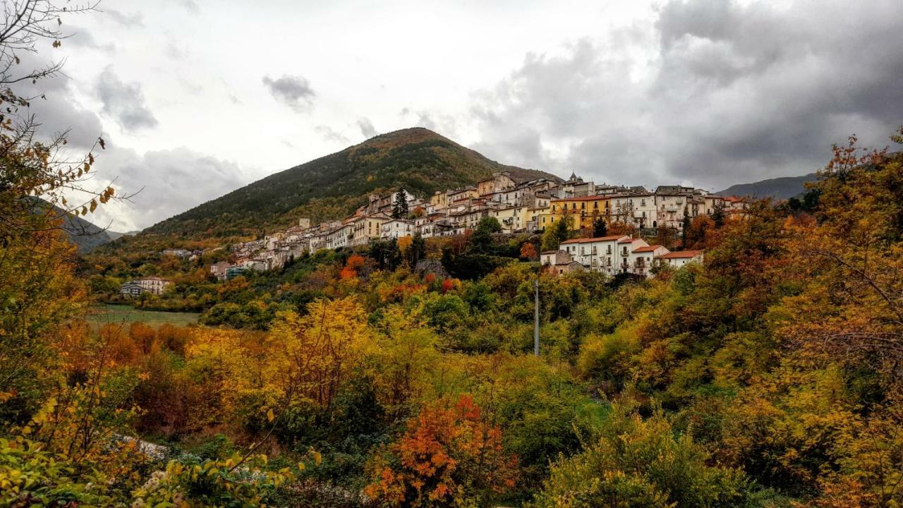 Casa Ai Piedi Della Riserva Naturale Pettorano sul Gizio المظهر الخارجي الصورة